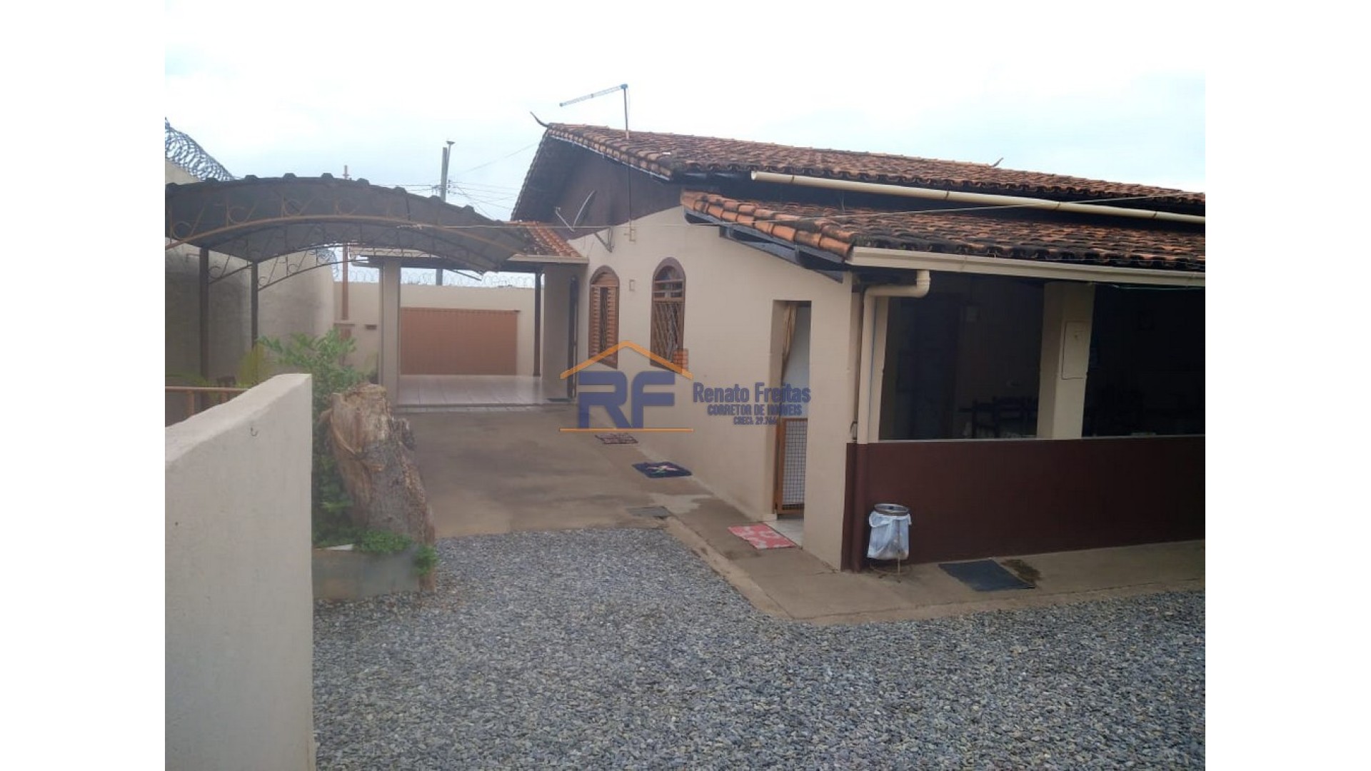 CASA A VENDA NO BAIRRO MORRO DO CLARO CASA A VENDA NO BAIRRO MORRO DO CLARO