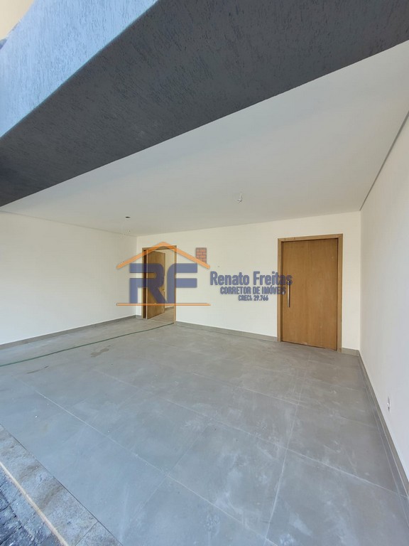 CASA A VENDA NO BAIRRO MATA GRANDE